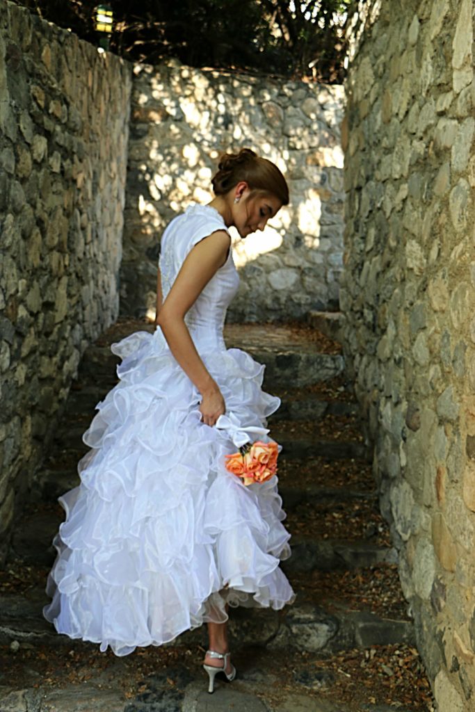 Фото Свадьба в персиковых цветах – заряд позитива и прекрасного настроения - Blanche Bridal
